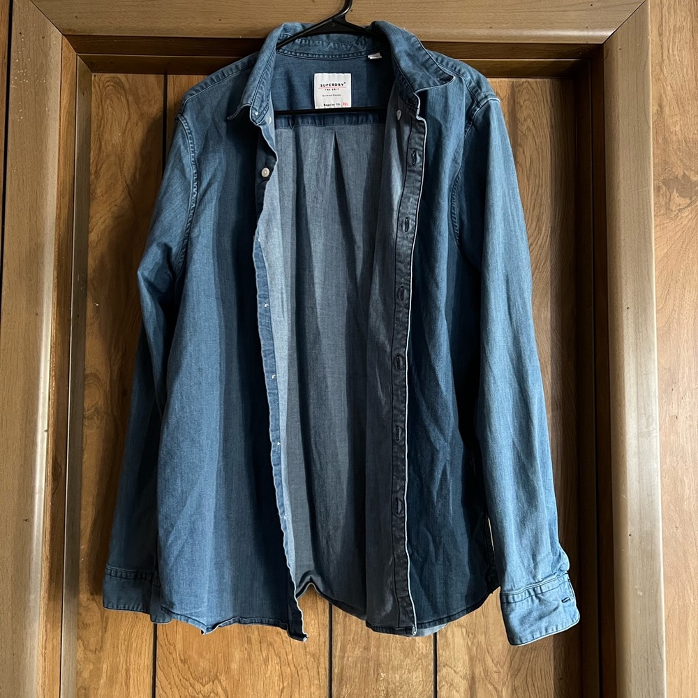 Super Dry Button up